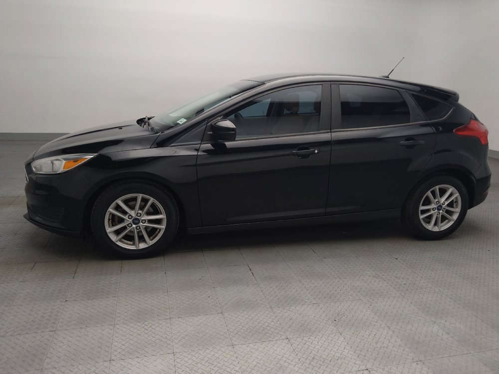 Used 2018 Ford Focus SE FWD image 2