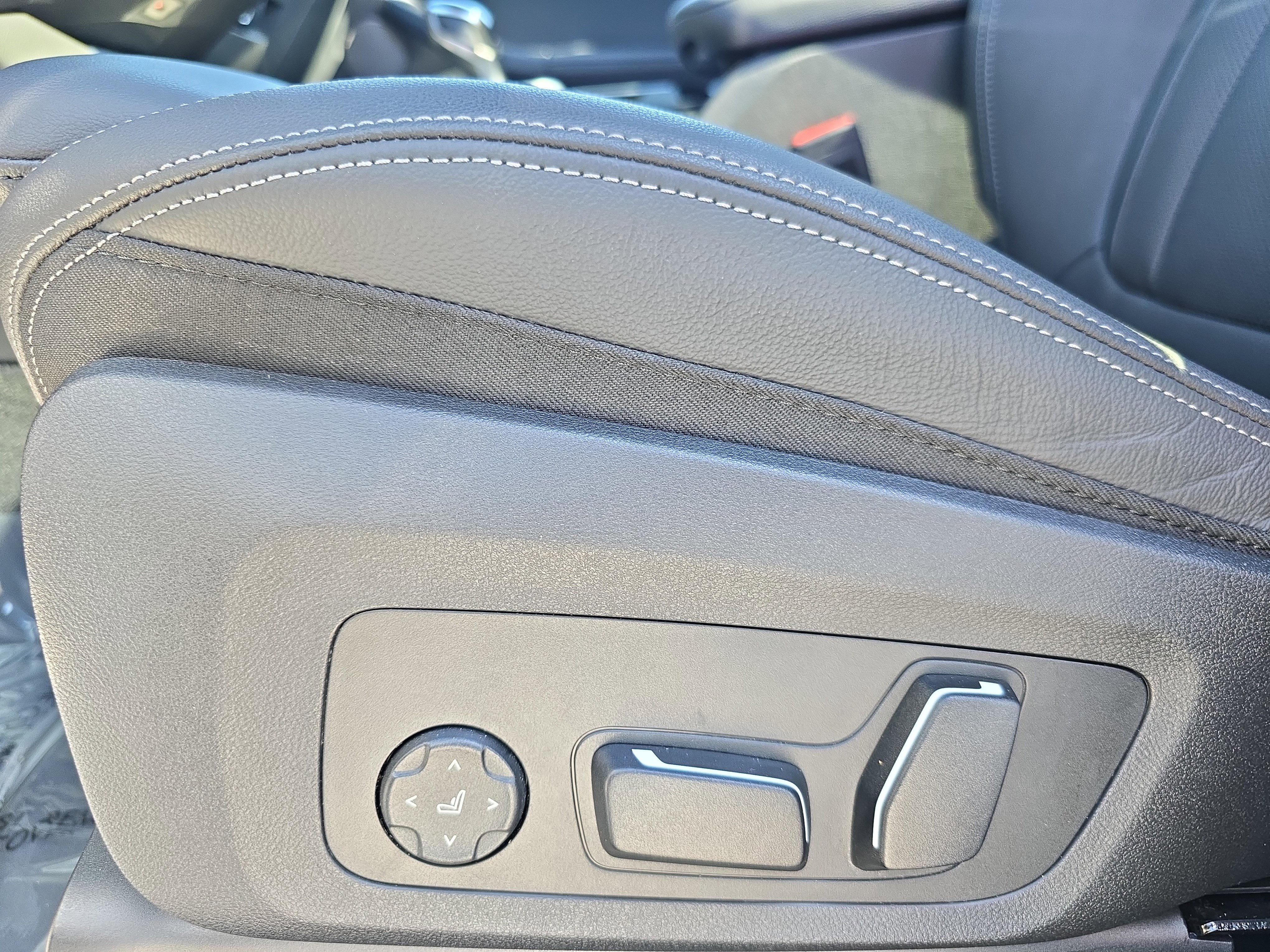 Used 2024 BMW X3 xDrive30i w/ Premium Package w/ZPA AWD/4WD image 27