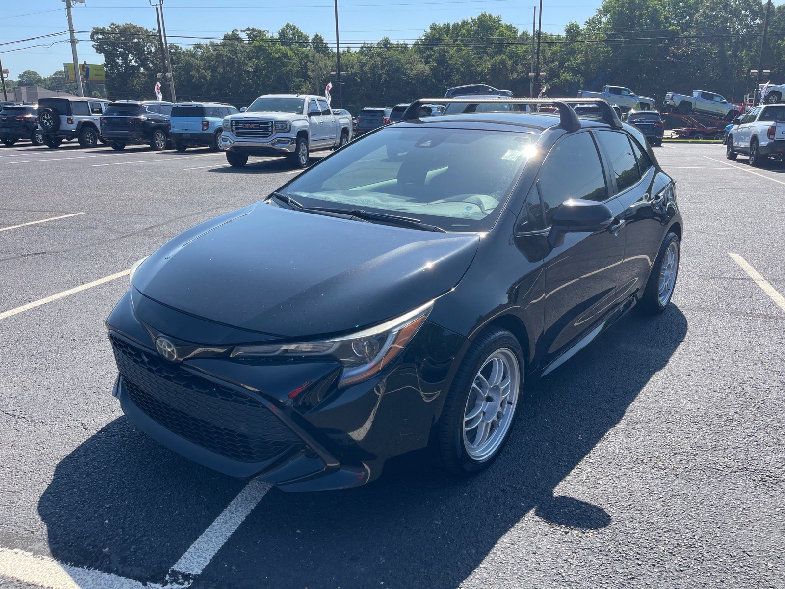 Used 2021 Toyota Corolla SE FWD image 3