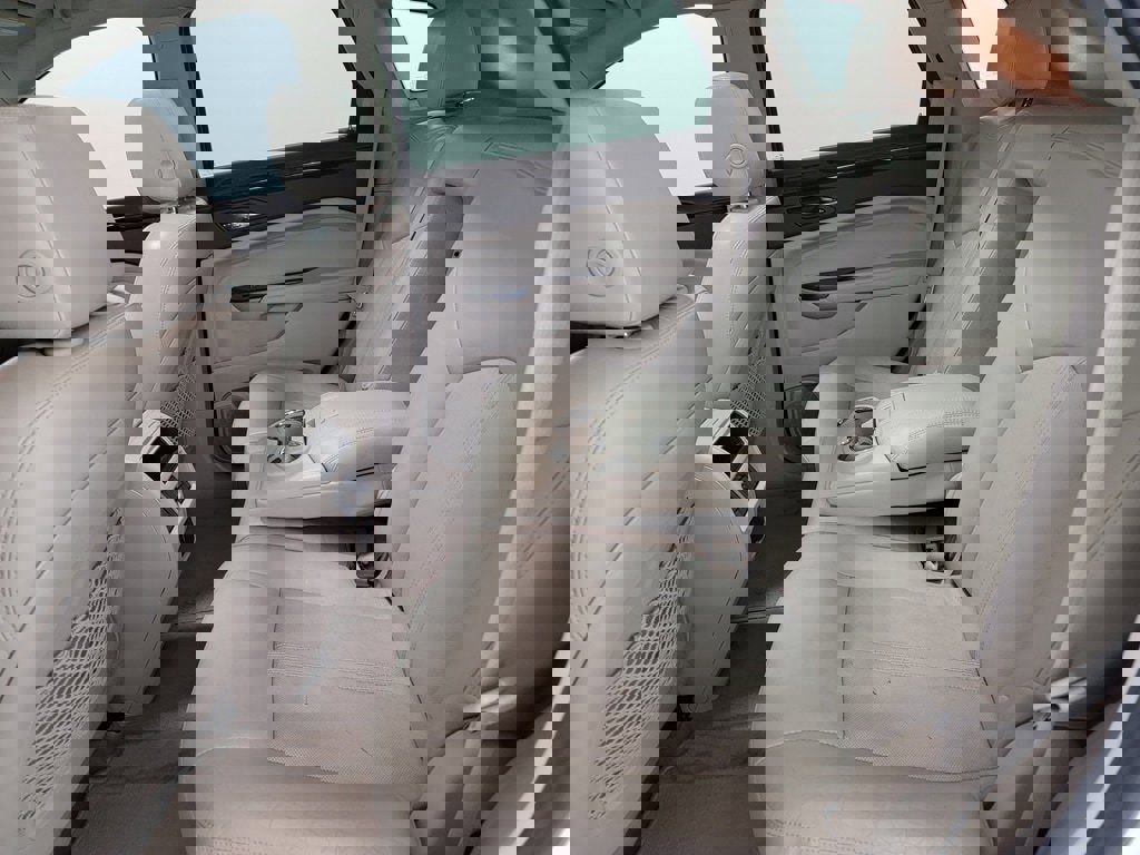 Used 2015 Cadillac SRX Luxury FWD image 14