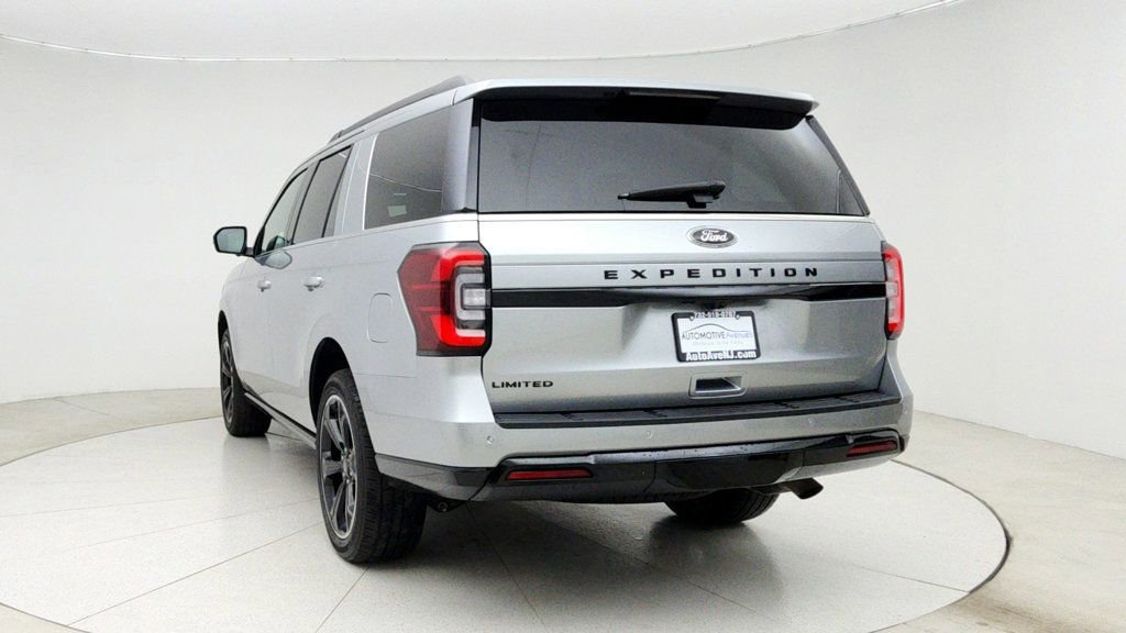 Used 2024 Ford Expedition Limited image 6