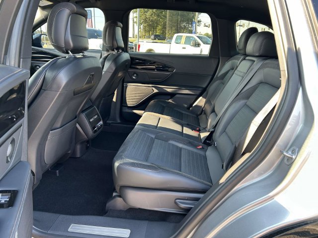 Used 2025 Lincoln Nautilus Reserve w/ Jet Appearance Package AWD/4WD image 10