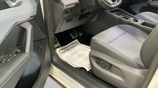 New 2026 Volkswagen Tiguan SE R-Line AWD/4WD image 28