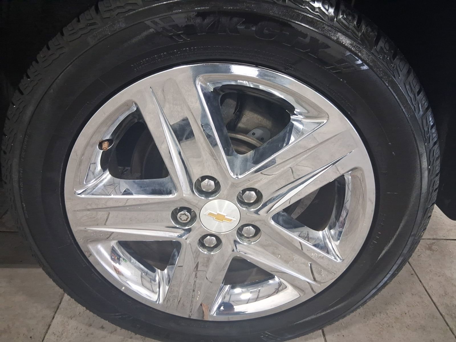 Used 2015 Chevrolet Equinox LTZ image 9