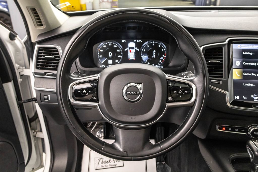 Used 2020 Volvo XC90 T5 Momentum w/ Protection Package AWD/4WD image 17