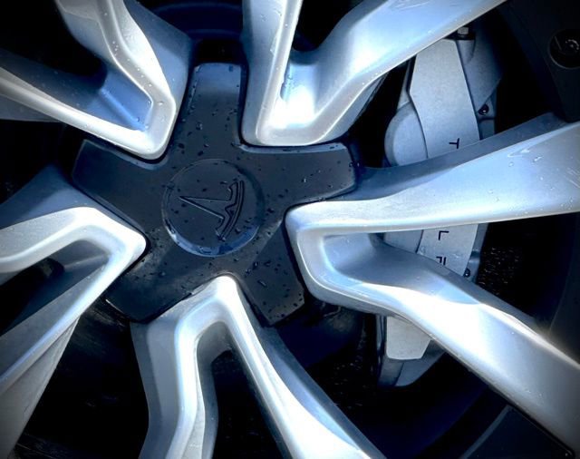 Used 2025 Tesla Model 3 Long Range image 12