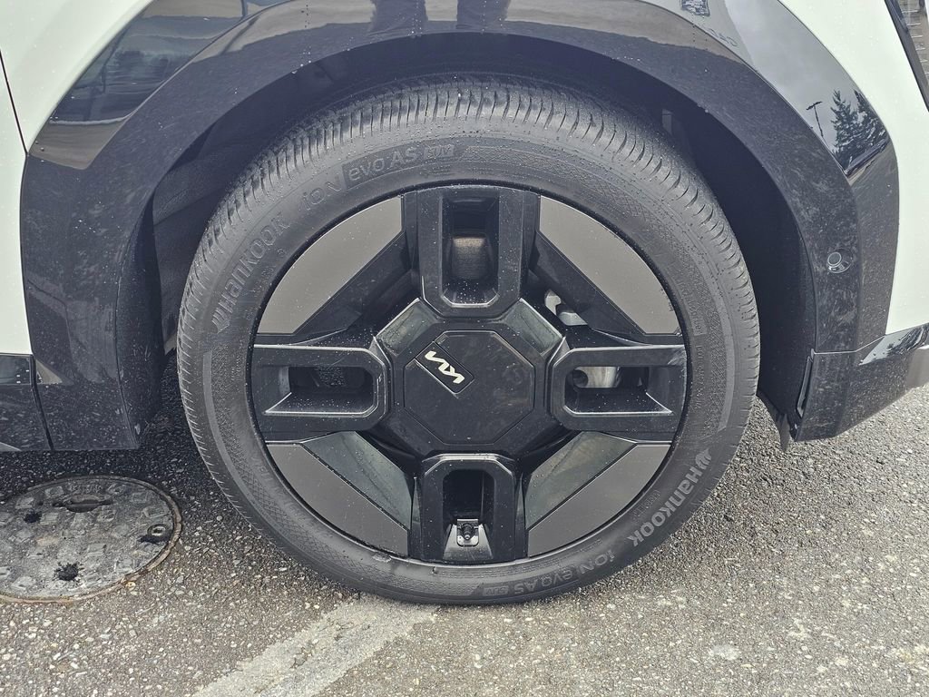 Used 2024 Kia EV9 GT-Line image 9