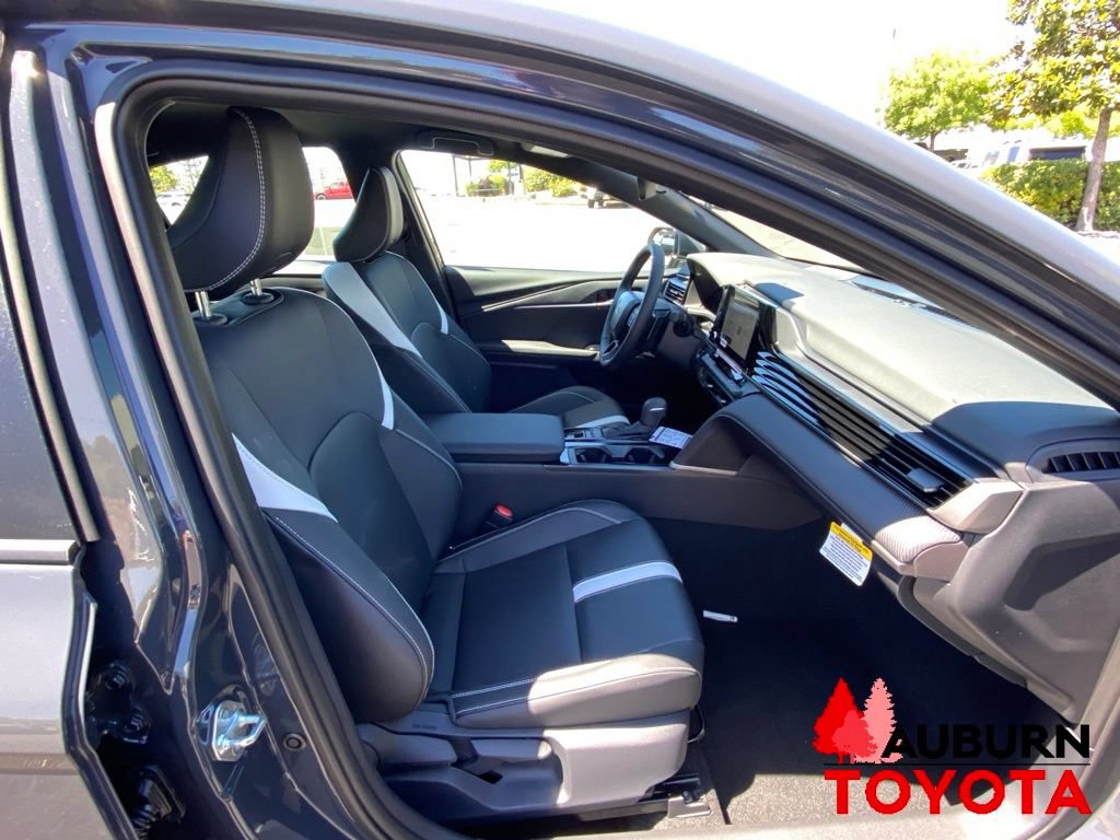 New 2026 Toyota Camry SE FWD image 9