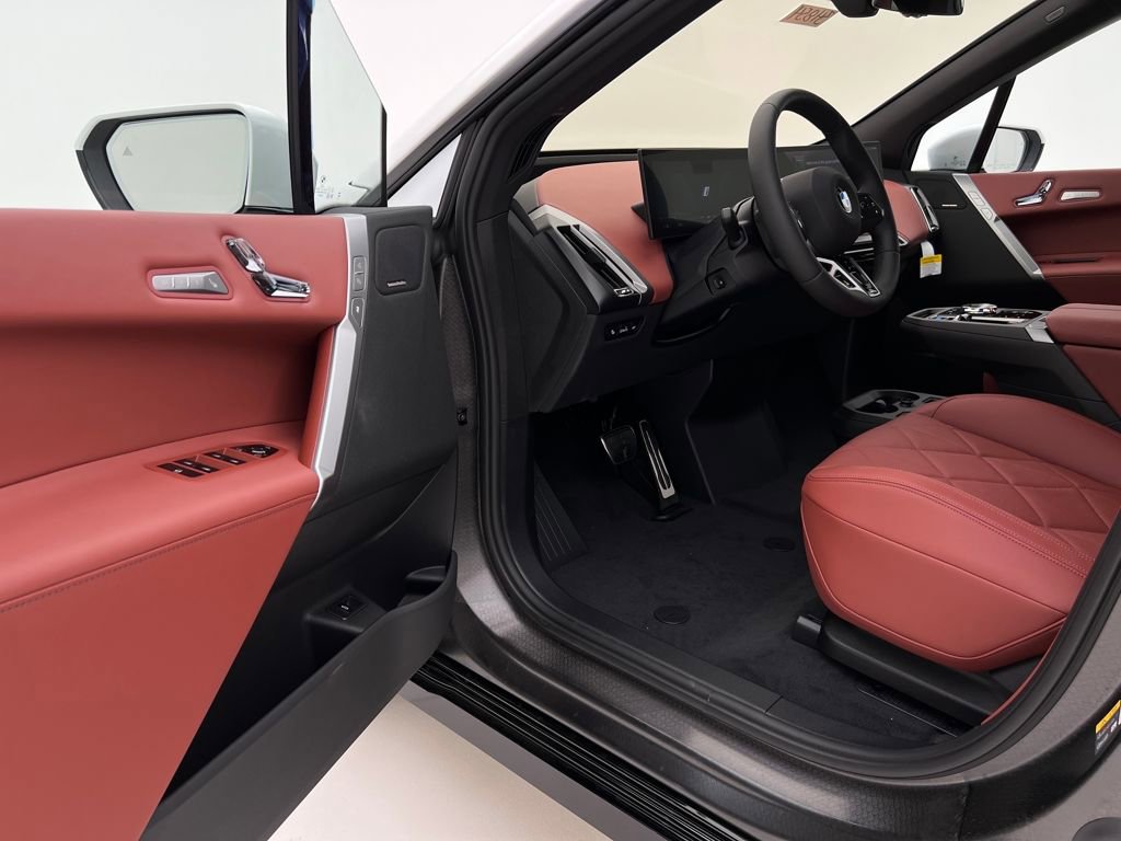 New 2026 BMW iX xDrive45 w/ M Sport Package image 9