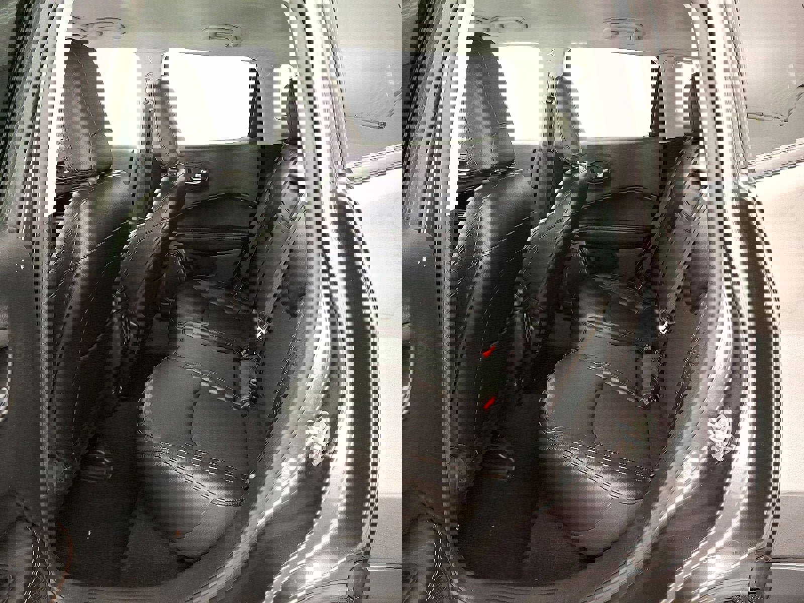 Used 2020 Jeep Compass Latitude w/ Cold Weather Group image 19