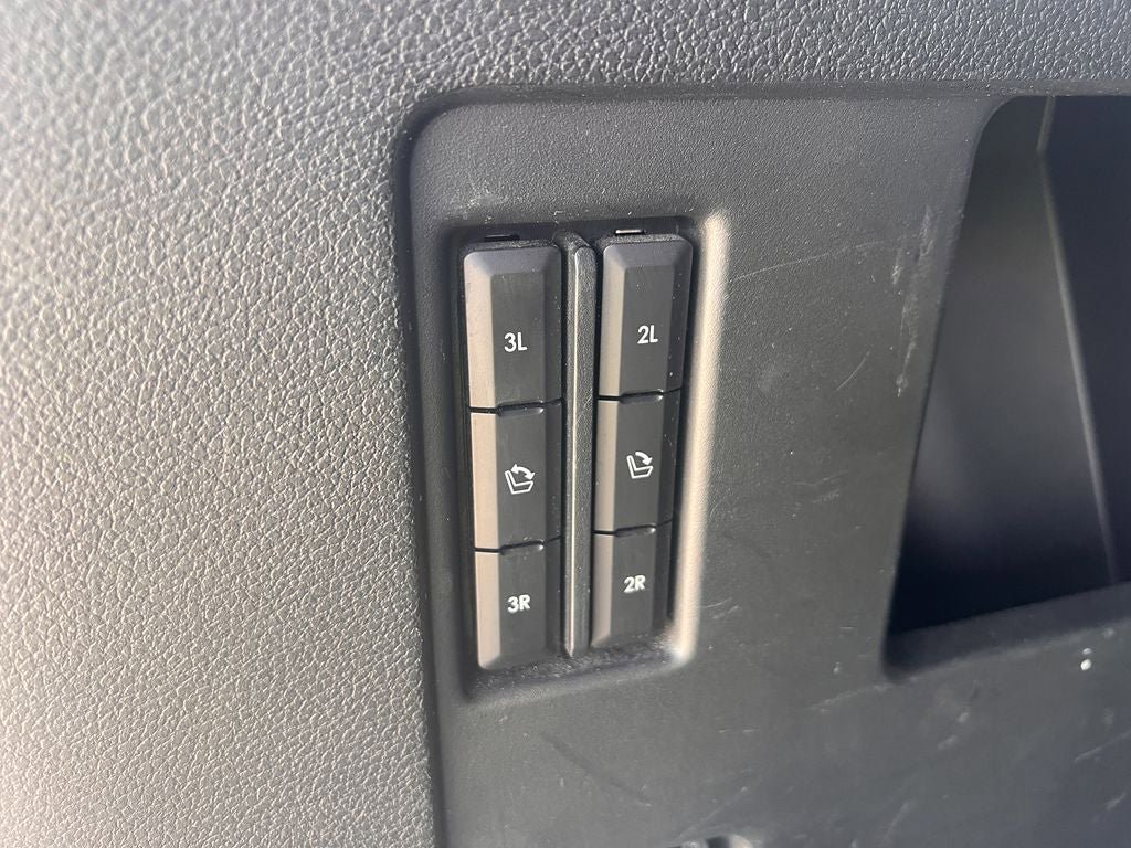 Used 2021 Lincoln Navigator L Reserve AWD/4WD image 17