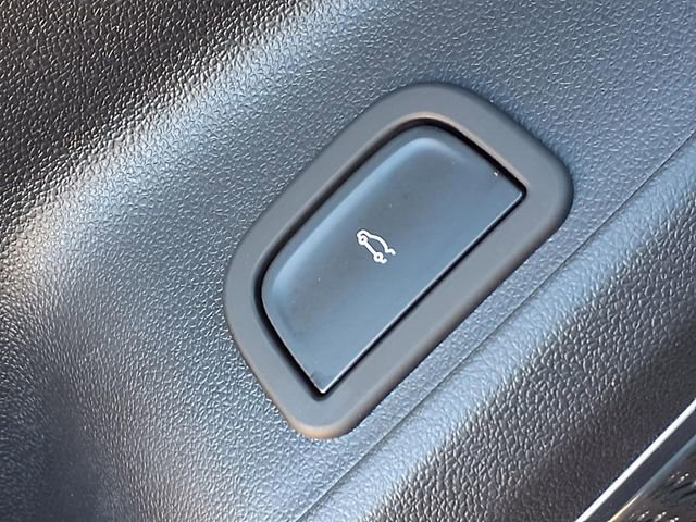 Certified 2025 Buick Enclave Preferred image 22