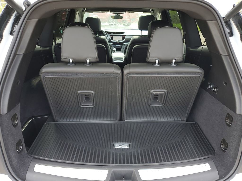 Used 2025 Cadillac XT6 Sport w/ LPO, Floor Liner Package AWD/4WD image 28