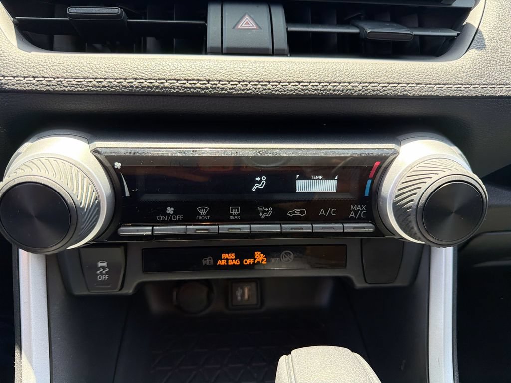 Used 2023 Toyota RAV4 LE FWD image 16