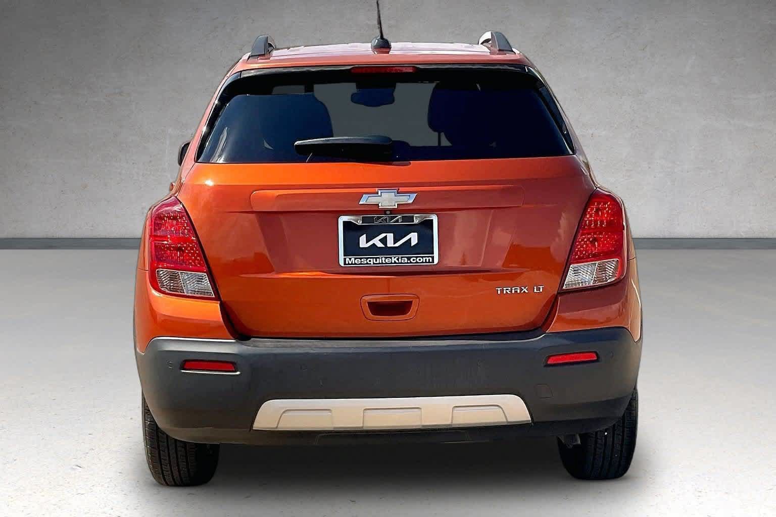 Used 2015 Chevrolet Trax LT w/ LT Sun and Sound Package FWD image 5
