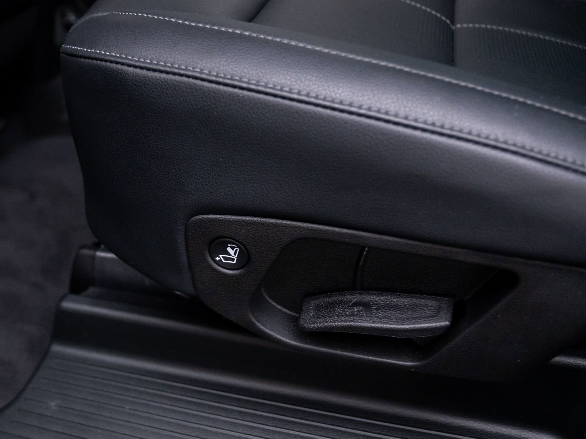 Used 2023 Kia Telluride SX image 19