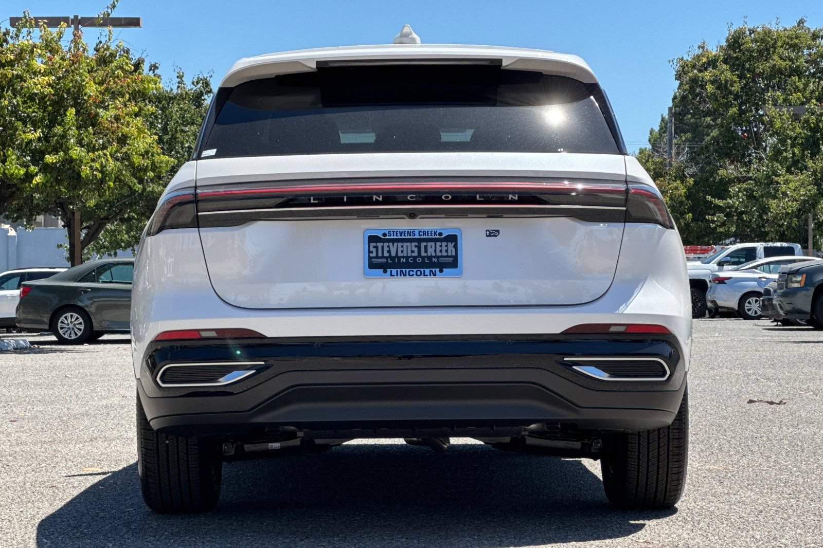 New 2026 Lincoln Nautilus Premier AWD/4WD image 5