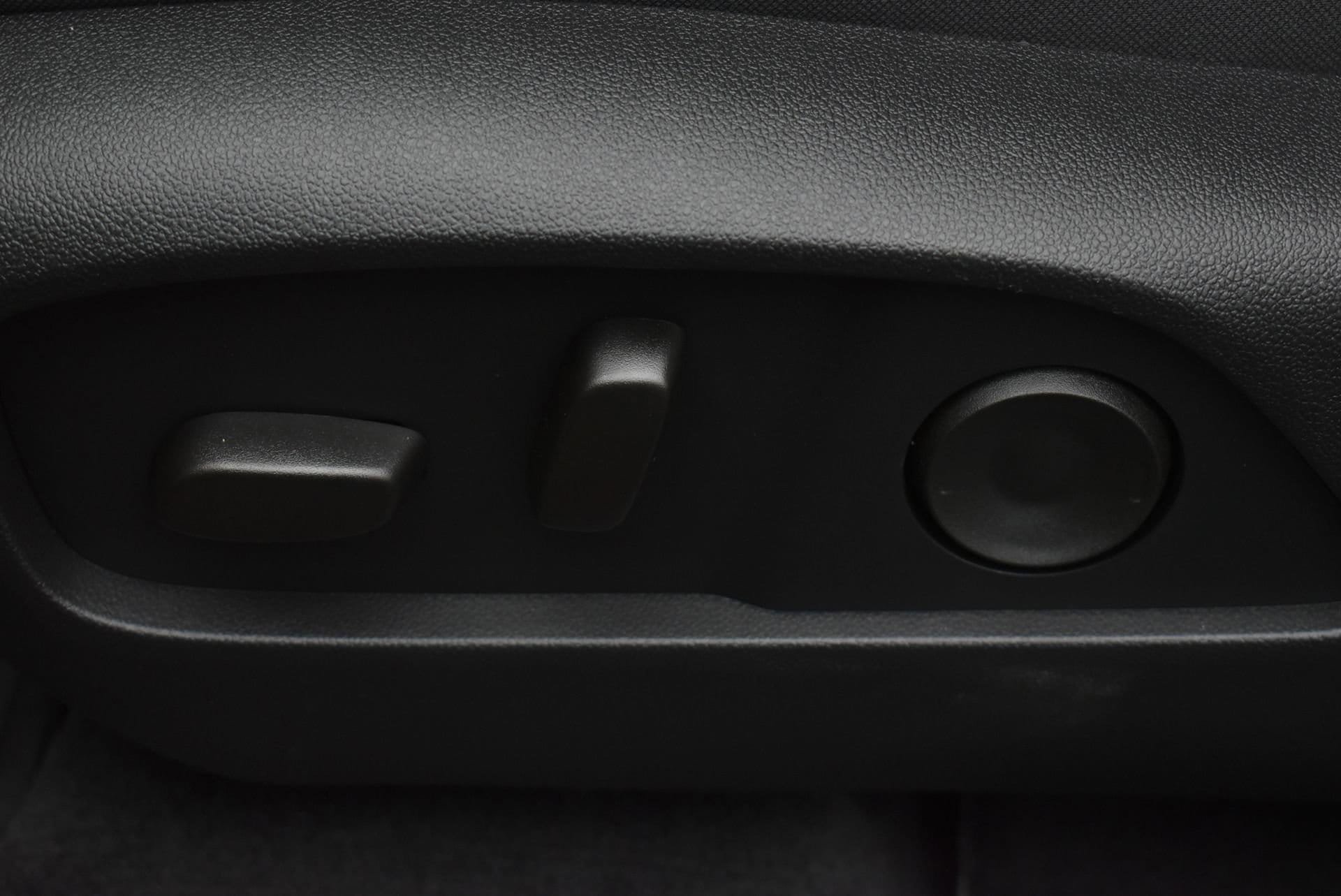 New 2026 Chevrolet Equinox RS w/ LPO, Floor Liner Package image 12