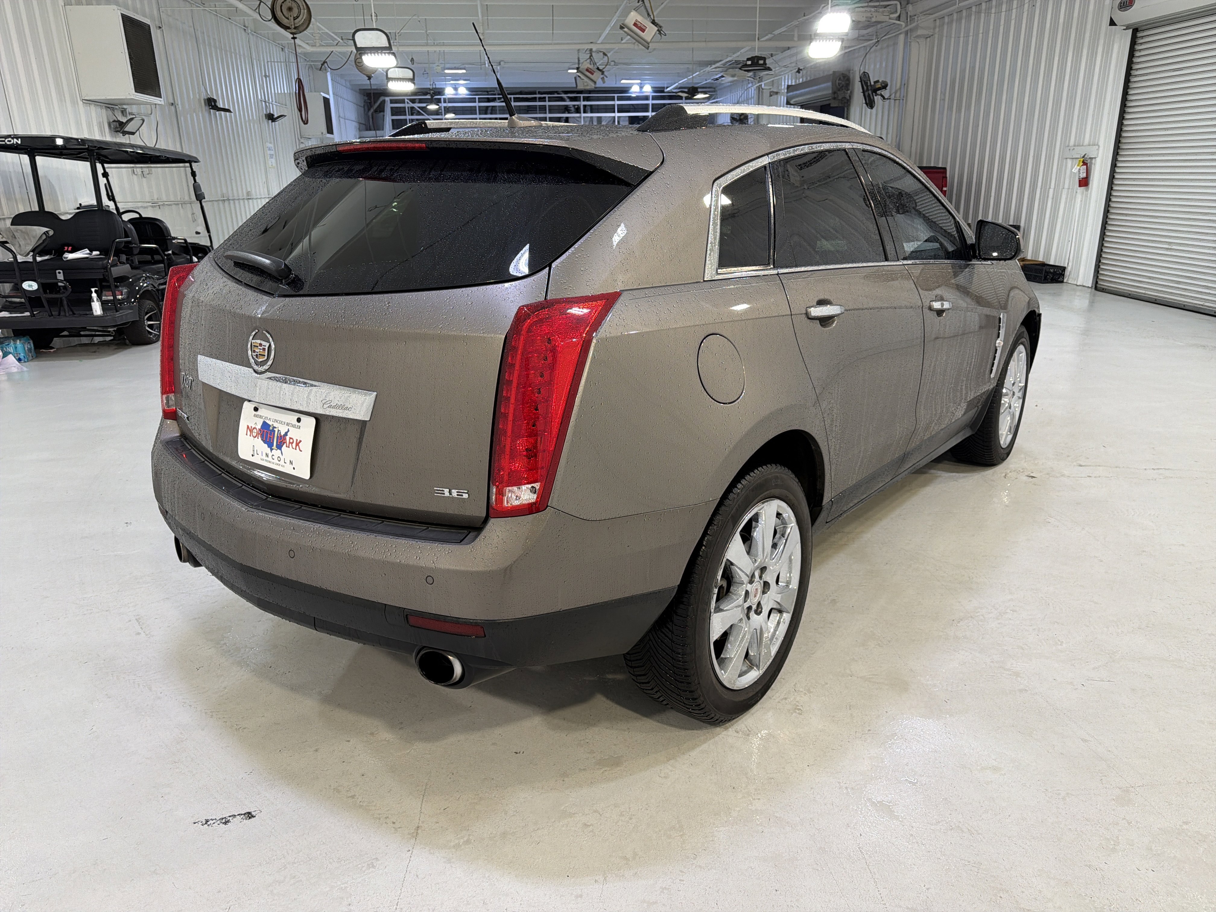 Used 2012 Cadillac SRX Premium FWD image 5