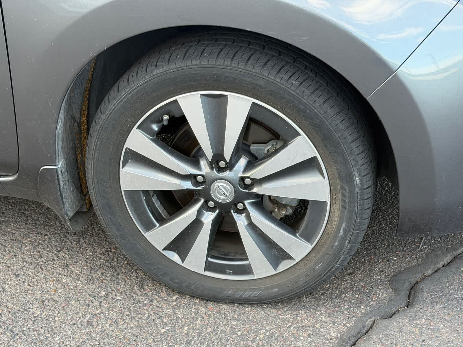 Used 2015 Nissan Leaf SL FWD image 6