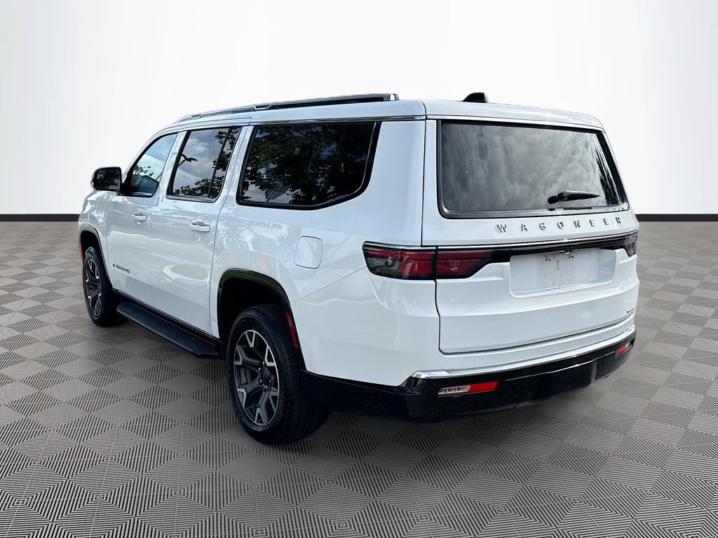 Used 2024 Jeep Wagoneer L Series III w/ Flexible Seating Group AWD/4WD image 6