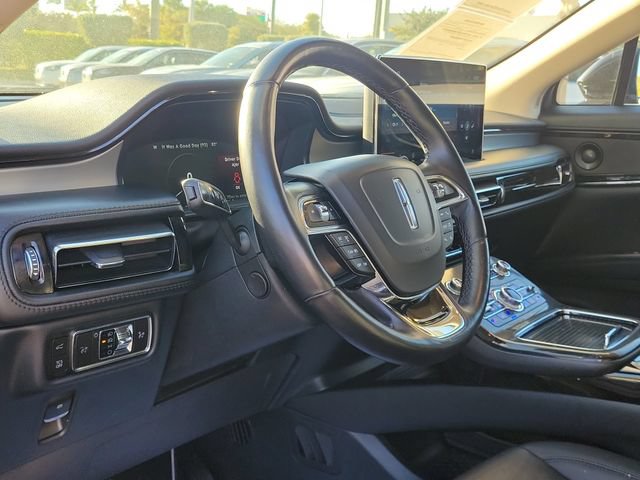 Certified 2023 Lincoln Nautilus Reserve w/ Monochromatic Package AWD/4WD image 9