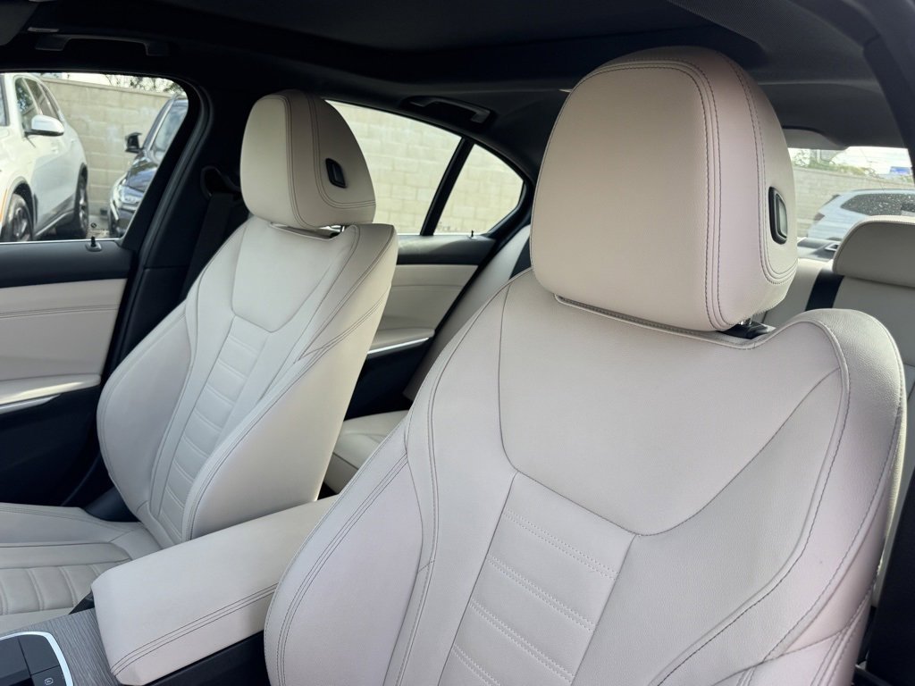 Used 2025 BMW 330i Sedan w/ Premium Package image 20