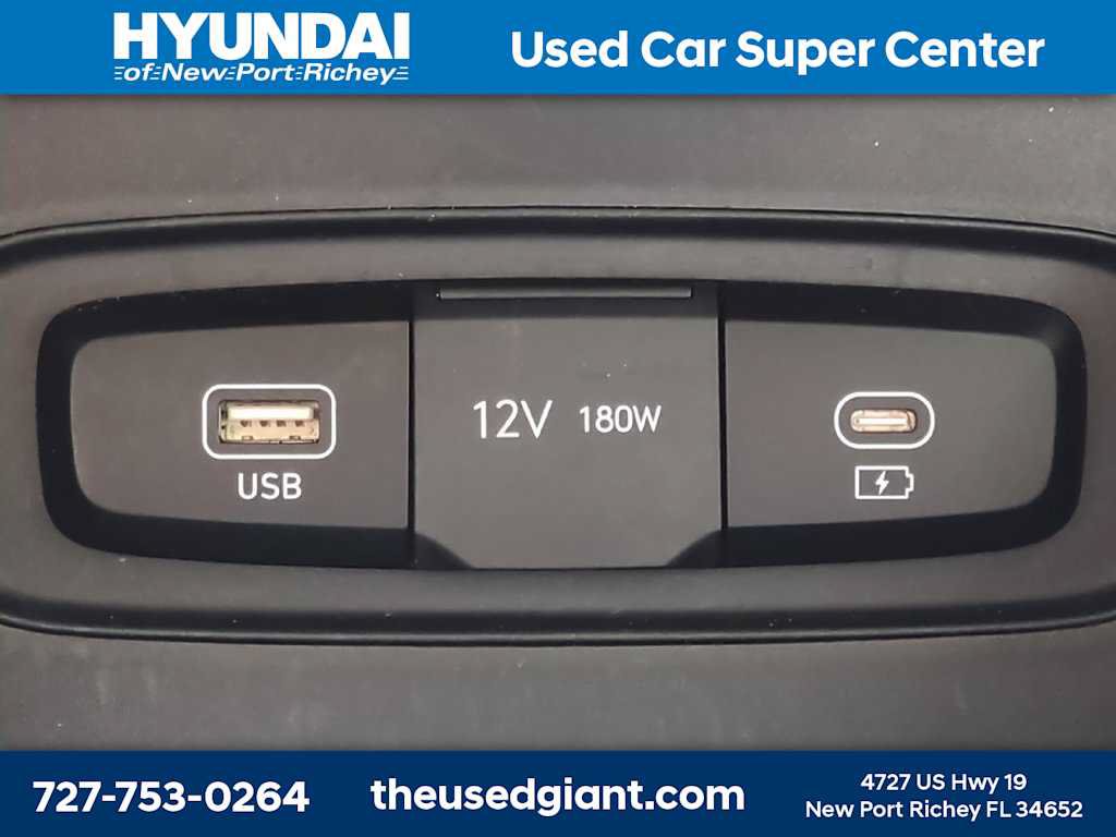 Certified 2023 Hyundai Venue SEL w/ Cargo Package FWD image 22