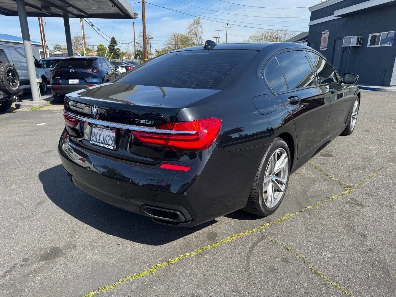 Used 2016 BMW 750i RWD image 7