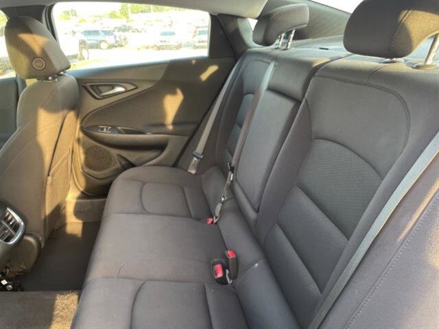 Used 2023 Chevrolet Malibu LT image 12