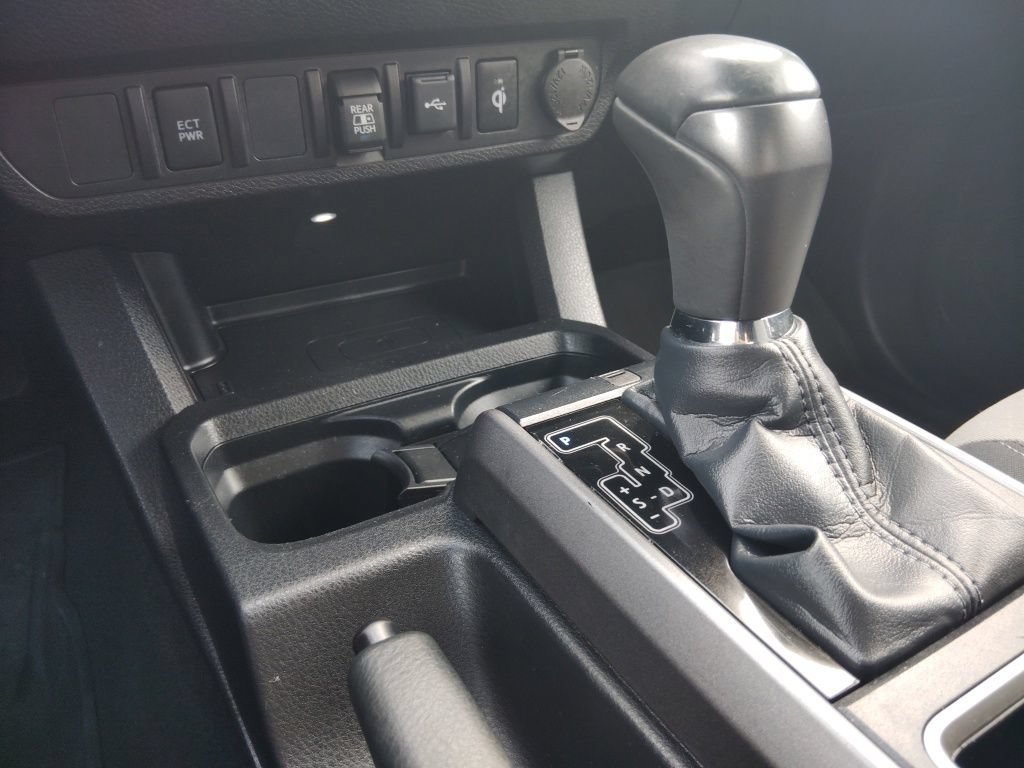 Certified 2023 Toyota Tacoma TRD Off-Road AWD/4WD image 23
