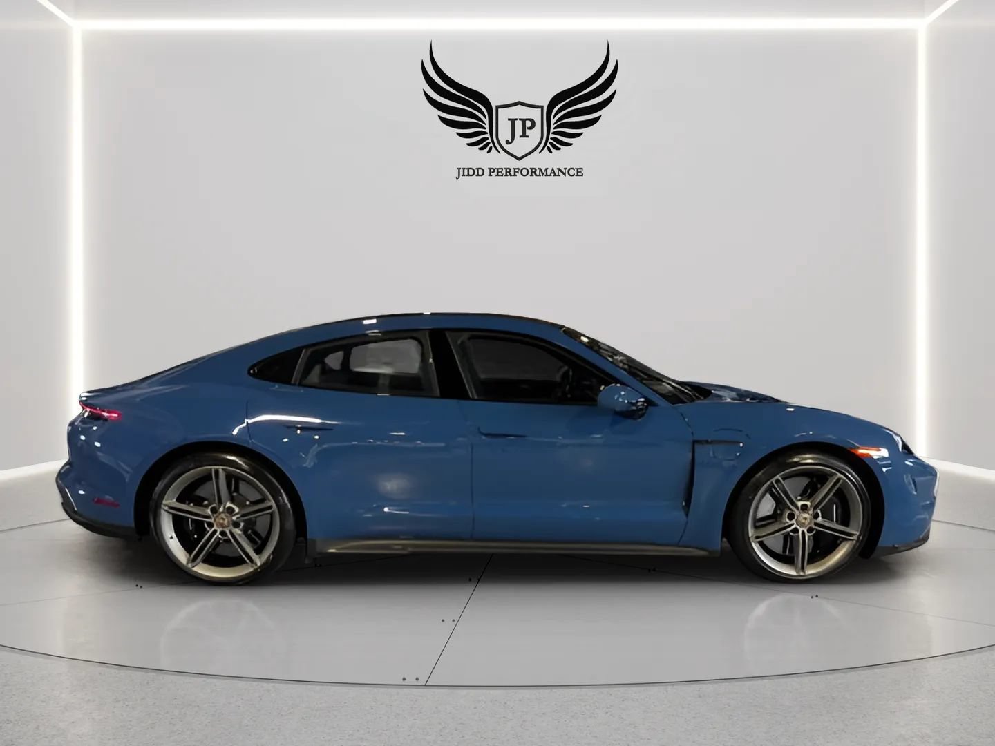 Used 2021 Porsche Taycan Turbo S AWD/4WD image 35