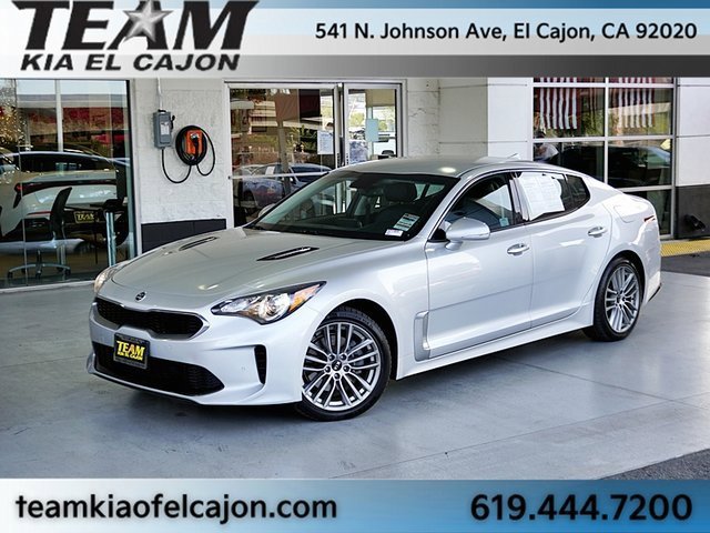 Used 2018 Kia Stinger image 1