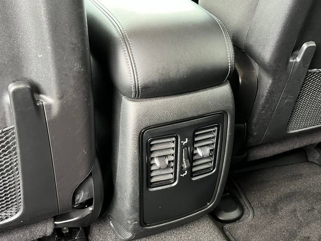 Used 2022 Dodge Durango SXT image 32