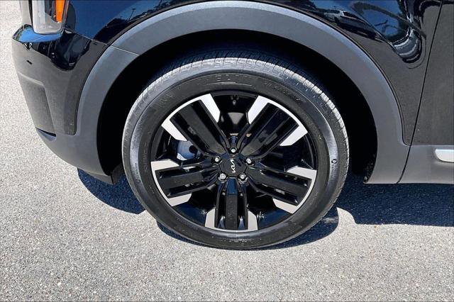 Used 2024 Kia Telluride SX Prestige w/ Towing Package image 13