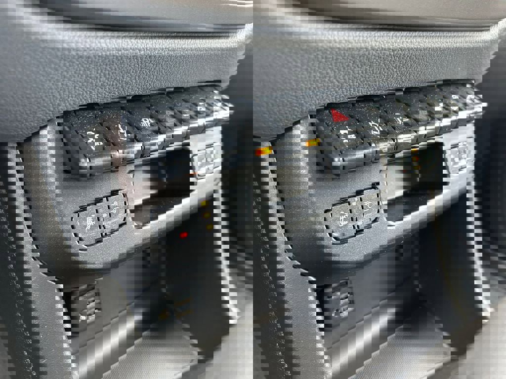 Used 2021 Chevrolet Colorado Z71 w/ Safety Package image 36