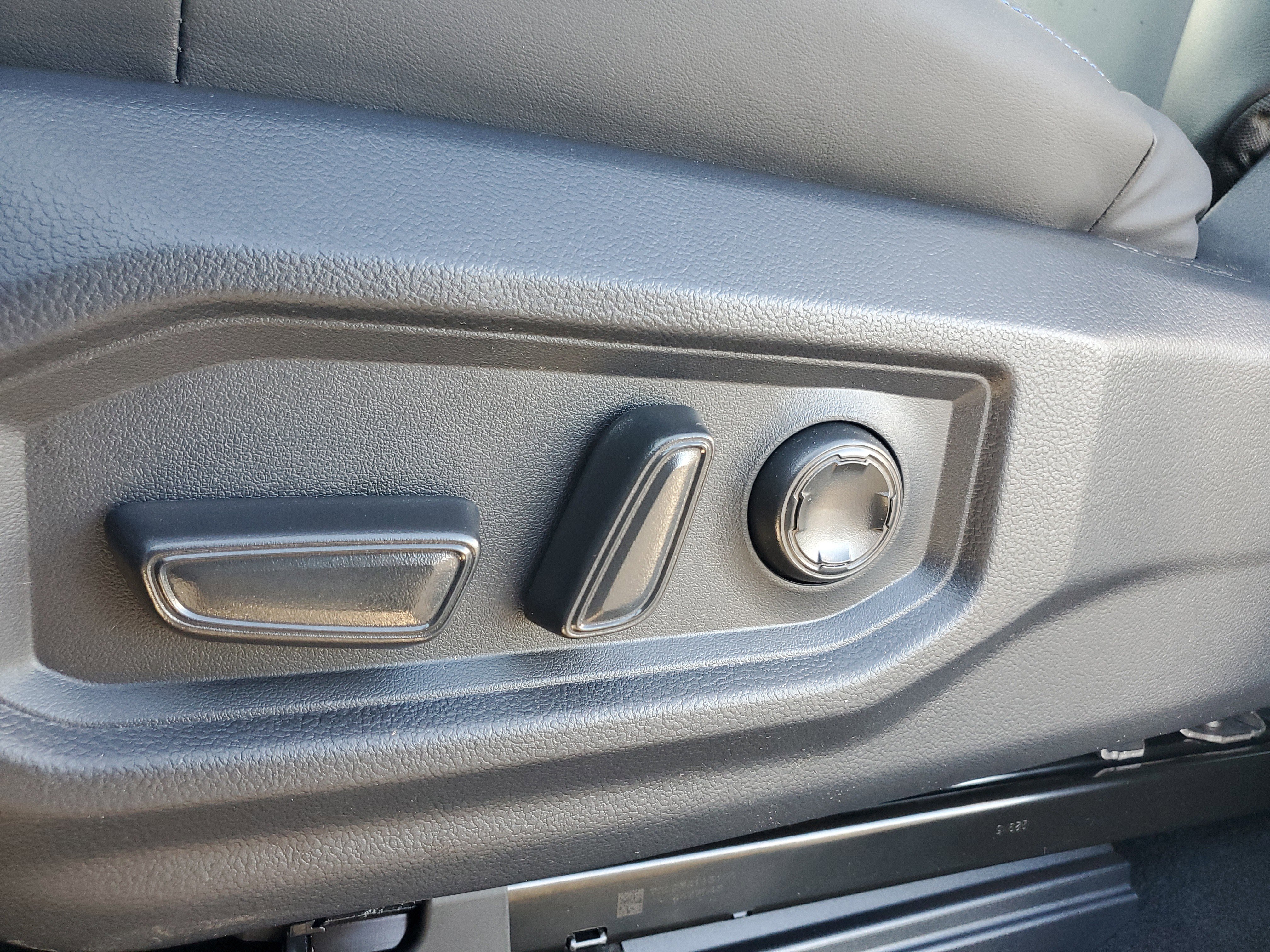 New 2026 Toyota Tundra Platinum w/ TRD Off-Road Package image 21