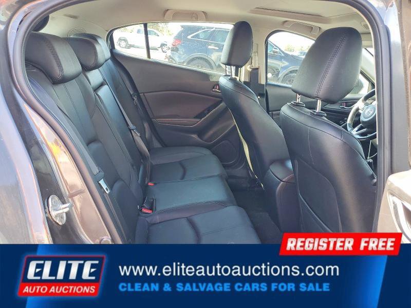 Used 2018 MAZDA MAZDA3 Grand Touring image 19