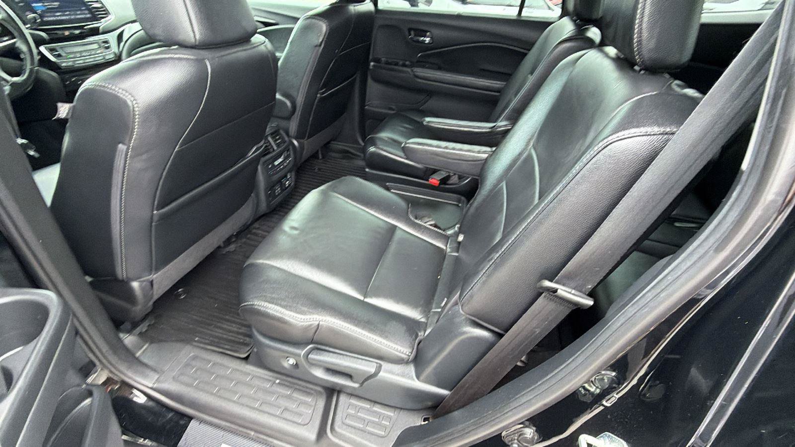 Used 2020 Honda Pilot Touring image 22