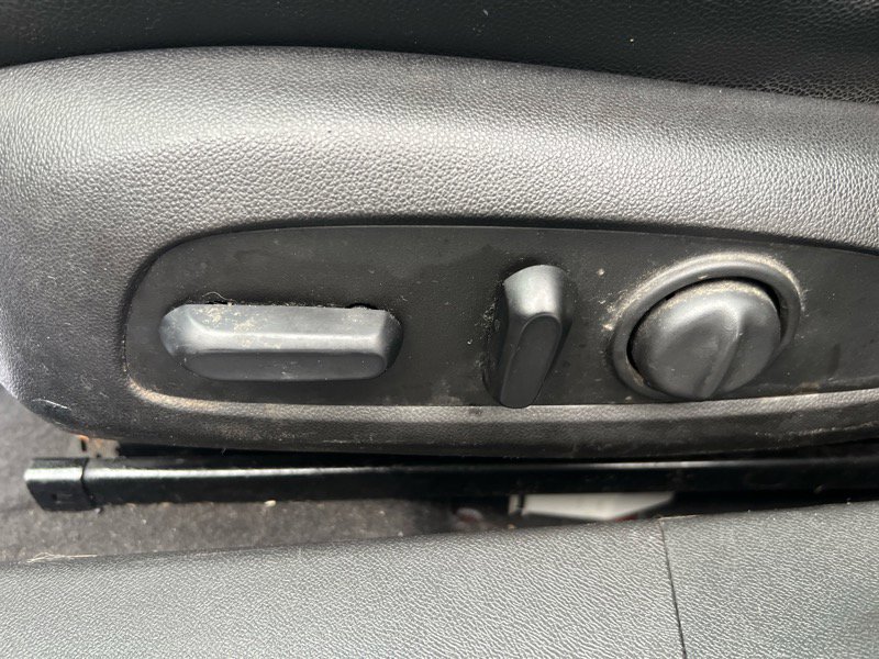 Used 2016 Chevrolet Malibu LT image 16