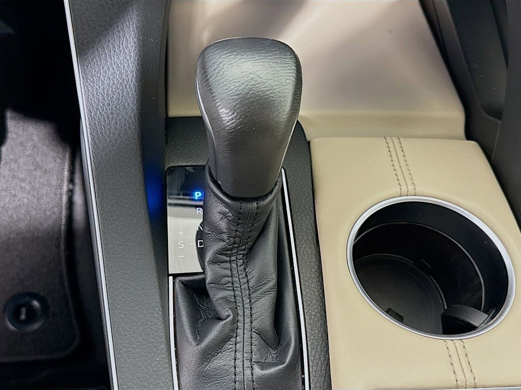 Certified 2019 Toyota Avalon XLE image 16