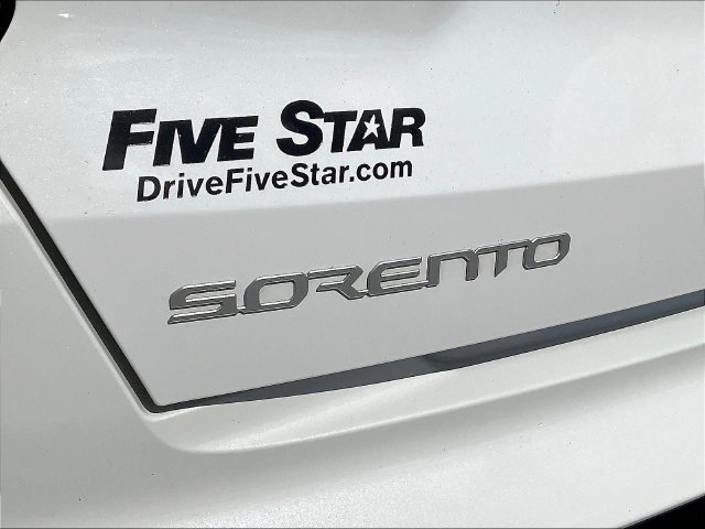 Used 2023 Kia Sorento S FWD image 26