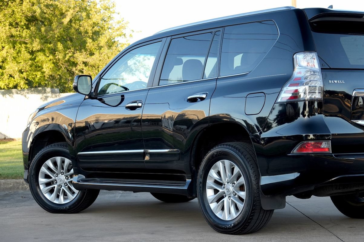 Used 2014 Lexus GX 460 w/ Premium Package AWD/4WD image 35