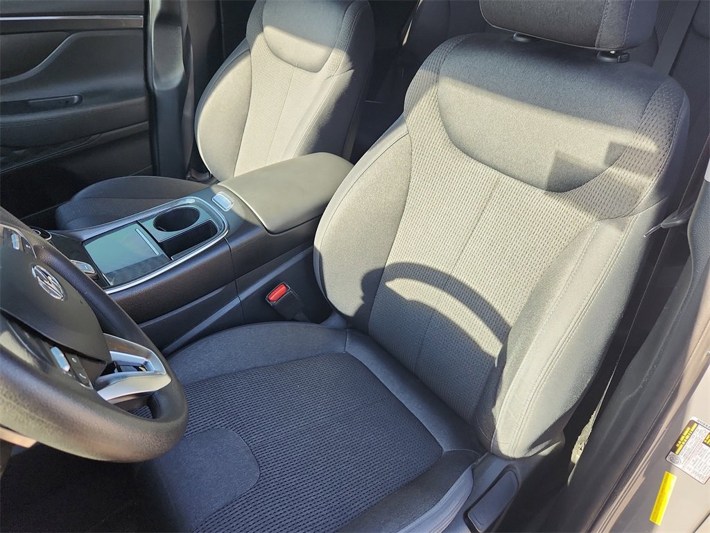 Used 2021 Hyundai Santa Fe SE image 16