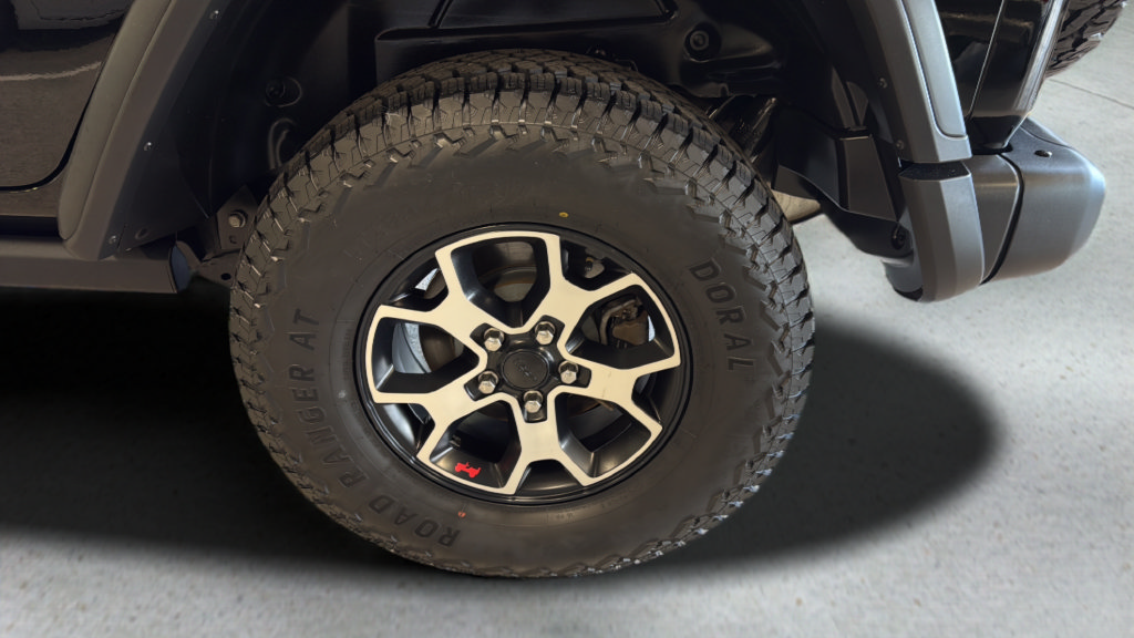 Used 2019 Jeep Wrangler Unlimited Rubicon w/ Steel Bumper Group AWD/4WD image 16