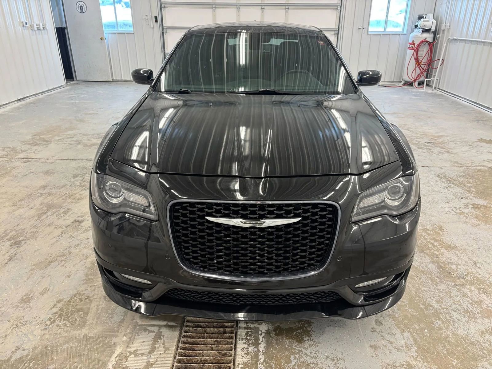 Used 2018 Chrysler 300 S w/ 300S Premium Group 2 image 13