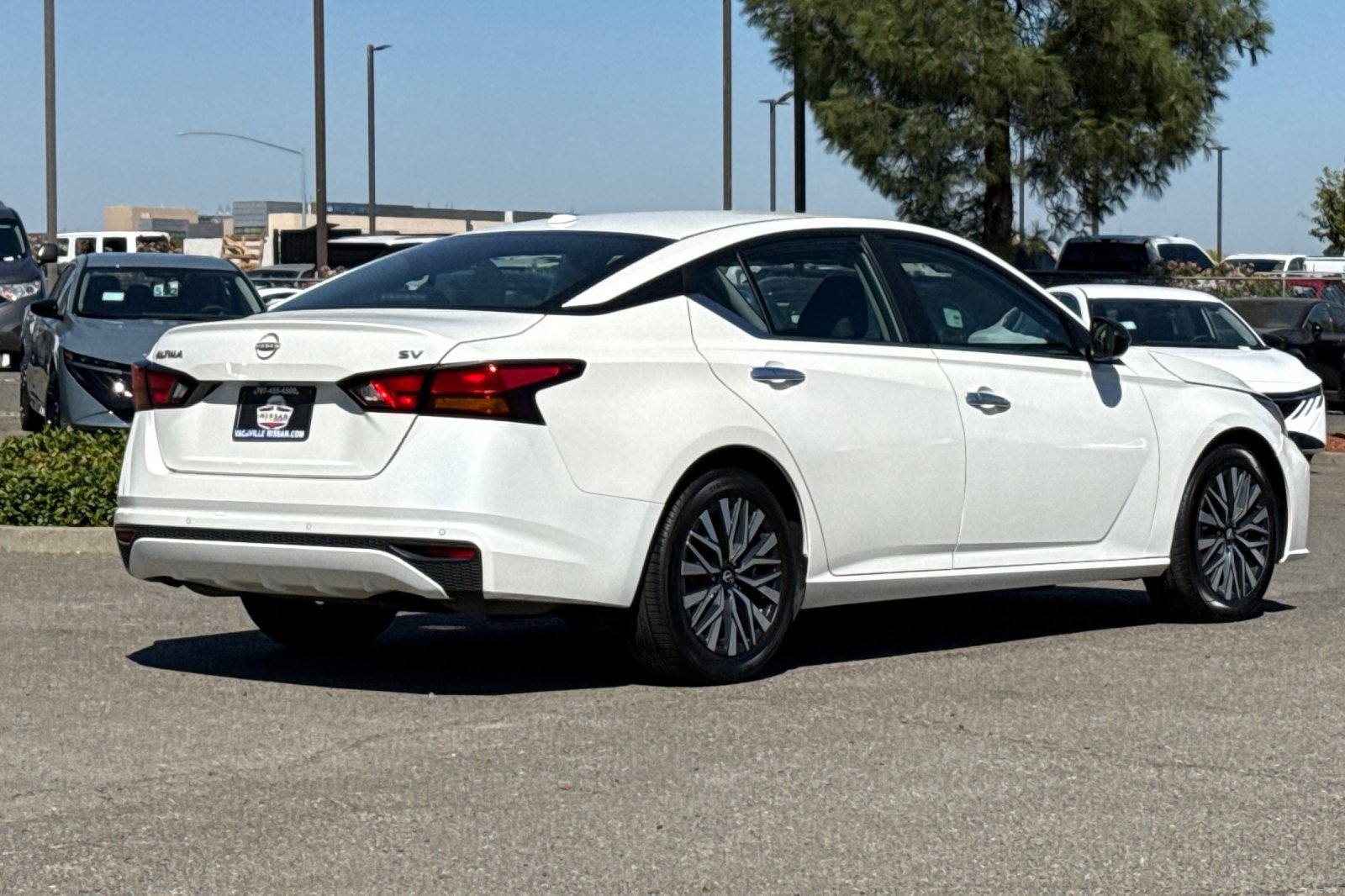Certified 2024 Nissan Altima 2.5 SV FWD image 5