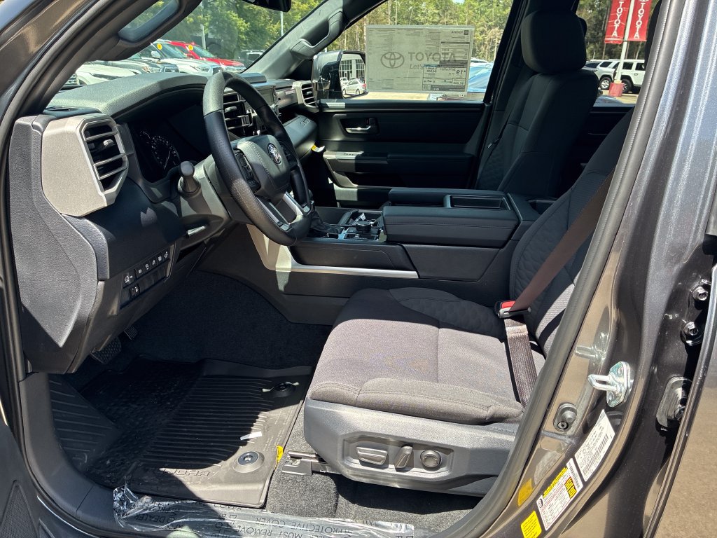 New 2026 Toyota Tundra SR5 w/ SR5 Convenience Package AWD/4WD image 15