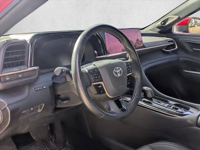 Used 2024 Toyota Crown Limited image 9