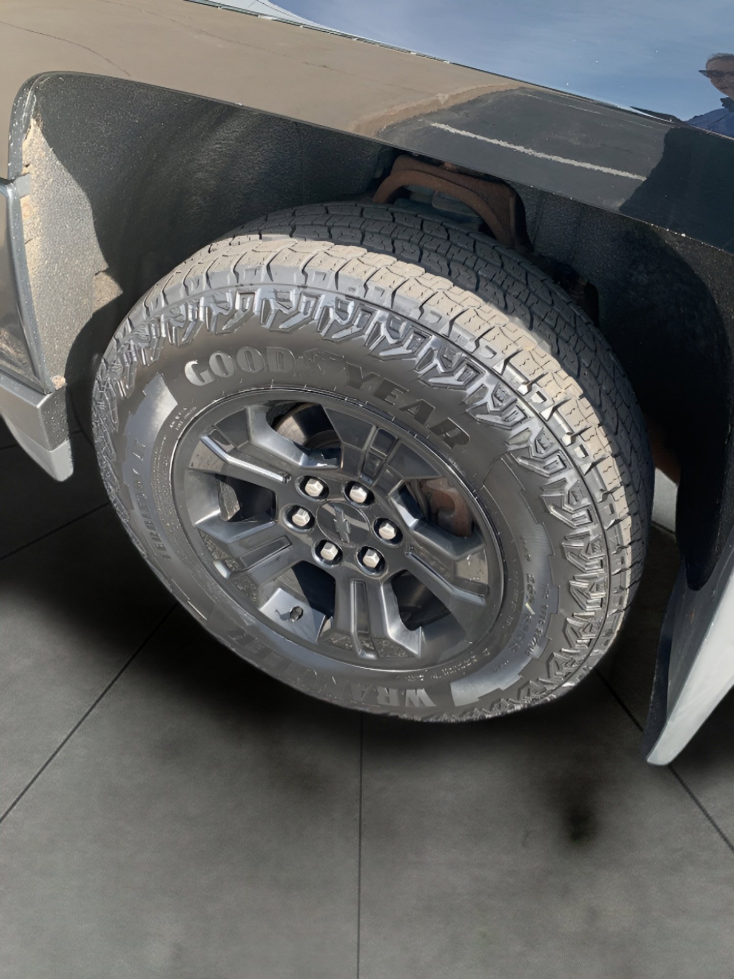 Used 2017 Chevrolet Silverado 1500 LT w/ Midnight Edition image 23